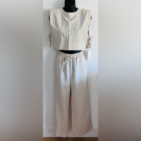 Commense Wide Leg Pants in Cream - Picture 2 of 10